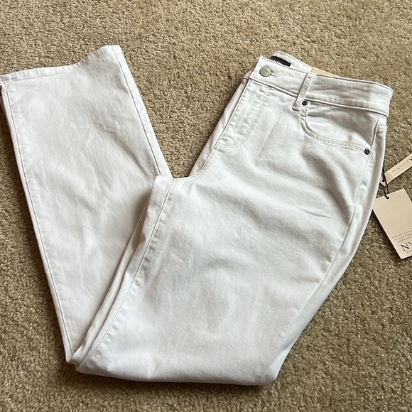NYDJ Marilyn Straight denim jean pants white size 10 stretchy - Picture 2 of 8